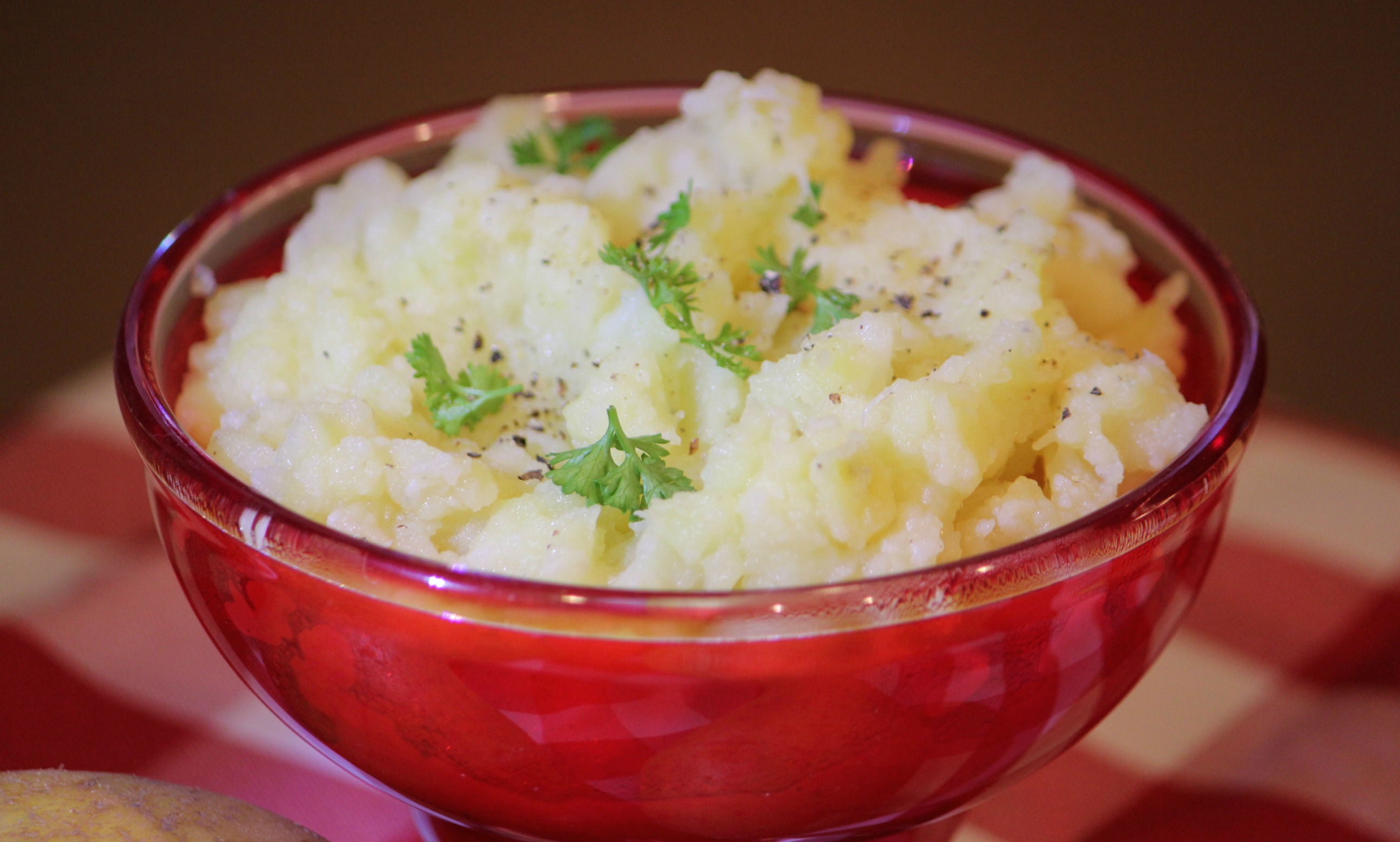 Food from the World: Cauliflower and Garlic Salad