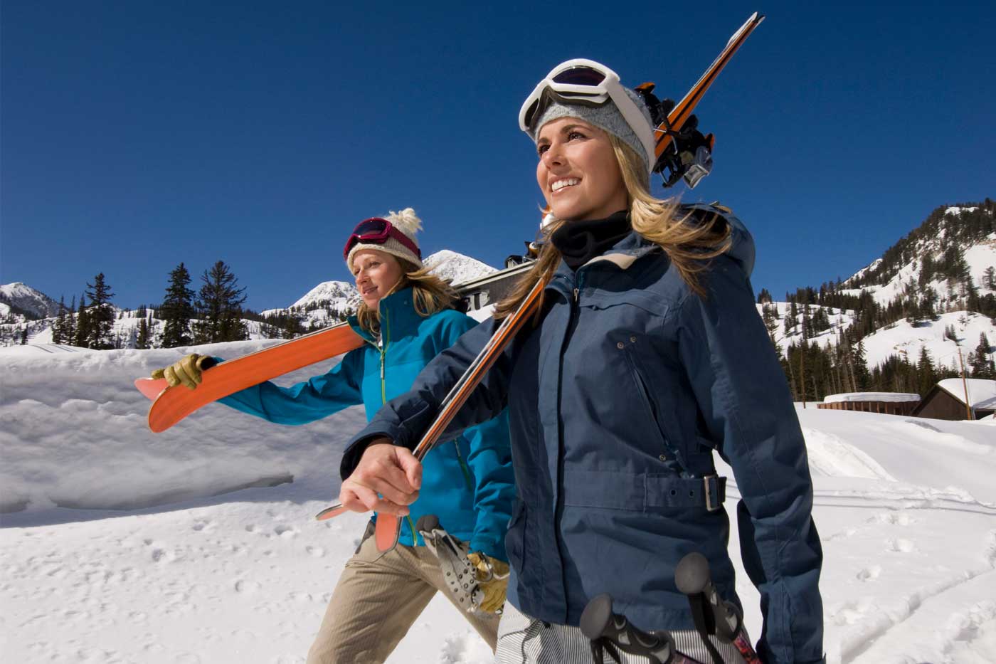 6 Skin Care Tips You Should Know Before You Go Skiing